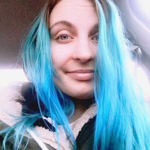 Meet your Posher, Maddie